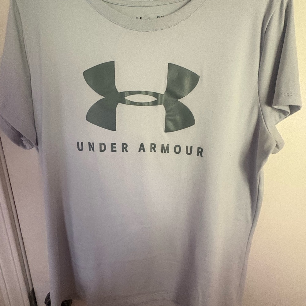 Under Armour Light Gray Short Sleeve Logo Tee with Dark Gray Emblem